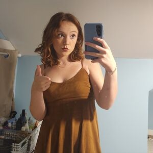 Meet your Posher, Julia